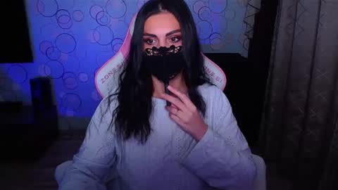 Snapshot of ashley__cooper__ chatting on 10-24-25, 03:14   Yasmina   online show from 10-24-25, 03:14