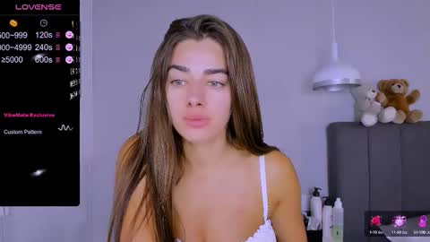 Ashley online show from 09-18-25, 02:52