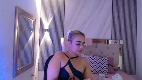 ashley__tylor online show from 02-24-26, 01:03