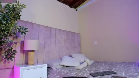 ashley_beaomunt online show from 04-01-26, 11:22