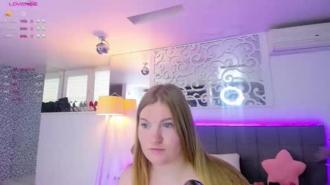 AshleyJonse online show from 11-20-25, 08:03