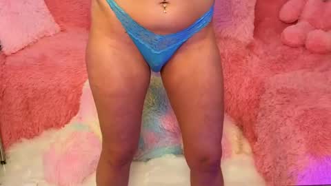 Snapshot of ashleyshyne69 chatting on 12-22-24, 06:06 Ashley online show from 12-22-24, 06:06