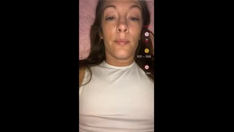 Snapshot of ashleyshyne69 chatting on 09-27-25, 12:32 Ashley online show from 09-27-25, 12:32