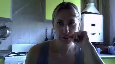 Snapshot of ashleyxhoney chatting on 09-22-25, 10:39 AshleyXHoney online show from 09-22-25, 10:39