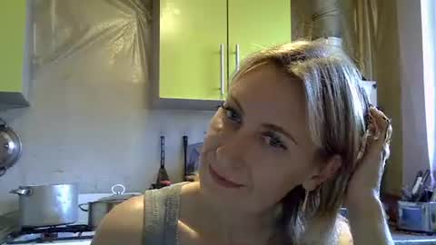 Snapshot of ashleyxhoney chatting on 09-23-25, 11:57 AshleyXHoney online show from 09-23-25, 11:57