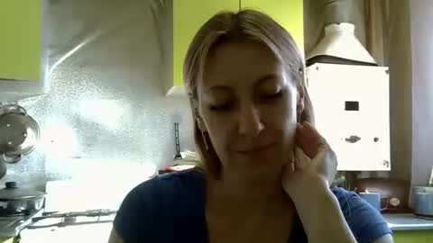 Snapshot of ashleyxhoney chatting on 09-30-25, 06:51 AshleyXHoney online show from 09-30-25, 06:51