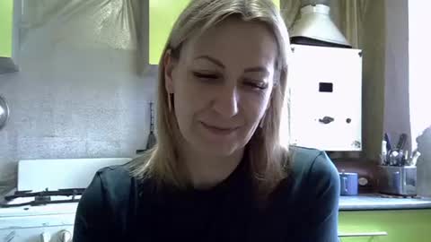 Snapshot of ashleyxhoney chatting on 10-23-25, 06:56 AshleyXHoney online show from 10-23-25, 06:56