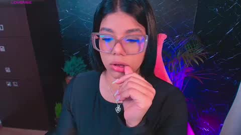 Ashleyy18   online show from 09-26-25, 11:09