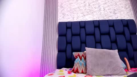 Snapshot of ashlybenison chatting on 01-28-25, 06:05 ashlybenison online show from 01-28-25, 06:05