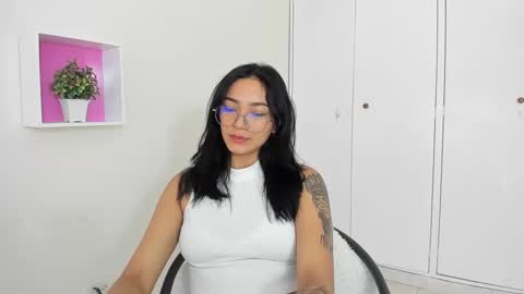 Camila online show from 01-31-25, 01:02