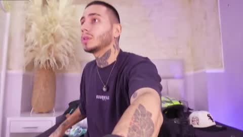 AsiaMiller online show from 12-15-25, 04:28