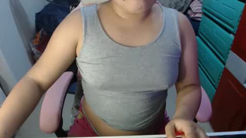 Snapshot of asian_feb chatting on 11-23-25, 02:06 sweet feb online show from 11-23-25, 02:06