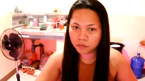 Snapshot of asian_kweenv chatting on 07-31-26, 04:39 Alex online show from 07-31-26, 04:39