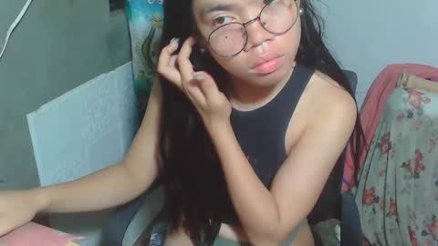 Snapshot of asian_rhean chatting on 01-19-25, 04:54 Rhean online show from 01-19-25, 04:54