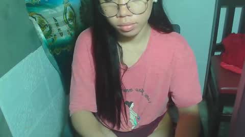 Snapshot of asian_rhean chatting on 01-31-25, 05:40 Rhean online show from 01-31-25, 05:40