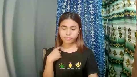 Snapshot of asian_sofiaxxx chatting on 12-05-25, 06:44 Sofia online show from 12-05-25, 06:44
