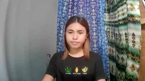 Snapshot of asian_sofiaxxx chatting on 12-15-25, 06:17 Sofia online show from 12-15-25, 06:17