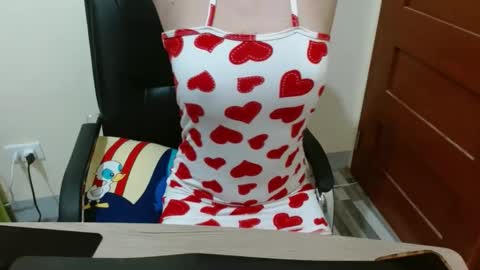 aisan sophia online show from 01-26-25, 05:45