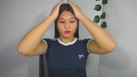 Yan online show from 02-09-26, 05:33