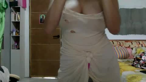 Snapshot of asianashley chatting on 01-11-25, 12:33 ashley online show from 01-11-25, 12:33