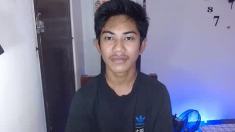 Snapshot of asiancockhero22 chatting on 01-13-25, 09:42 HERO online show from 01-13-25, 09:42