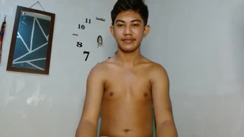 Snapshot of asiancockhero22 chatting on 09-16-25, 02:23 HERO online show from 09-16-25, 02:23