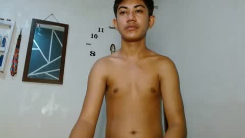 Snapshot of asiancockhero22 chatting on 09-23-25, 01:52 HERO online show from 09-23-25, 01:52