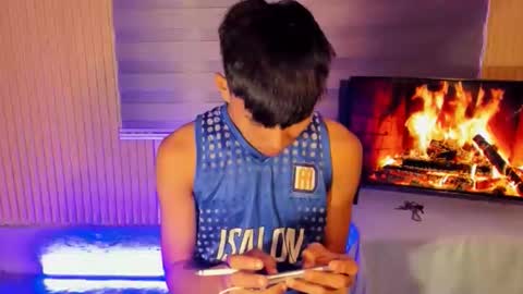 mark online show from 12-05-25, 08:38