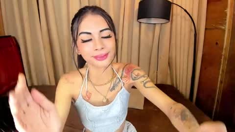 Snapshot of asianprettypetite chatting on 02-06-25, 03:52 CHESKA online show from 02-06-25, 03:52