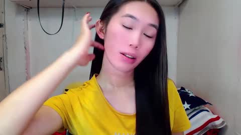 Snapshot of asianqt19 chatting on 01-03-25, 09:58 J A D E online show from 01-03-25, 09:58