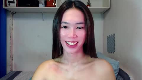 Snapshot of asianqt19 chatting on 11-30-25, 10:30 J A D E online show from 11-30-25, 10:30