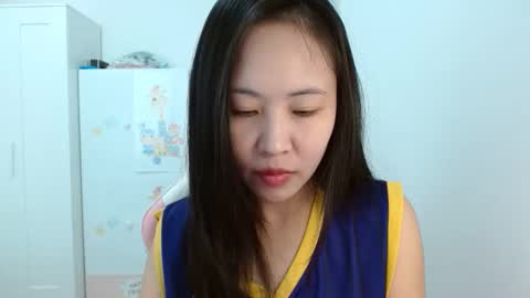 Tabby online show from 10-15-25, 02:44