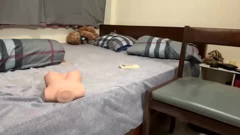 asianthai online show from 11-12-25, 10:04