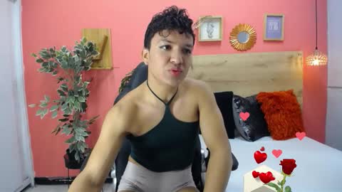 Snapshot of aslyhernandez chatting on 02-20-26, 12:05 ASLY online show from 02-20-26, 12:05