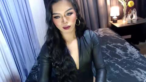 Snapshot of asmodeus_daughter chatting on 10-15-25, 06:41 Margaux Miller online show from 10-15-25, 06:41