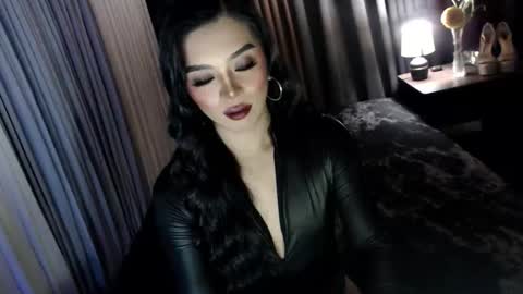 Snapshot of asmodeus_daughter chatting on 10-20-25, 05:24 Margaux Miller online show from 10-20-25, 05:24