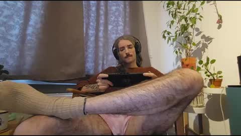 Snapshot of aspensilver chatting on 11-16-25, 10:54 aspensilver online show from 11-16-25, 10:54