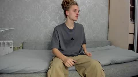 asphalt surfer online show from 09-09-25, 01:21