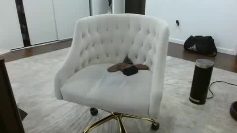 latex online show from 02-21-25, 04:26