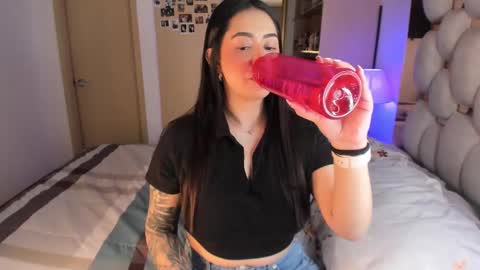 Snapshot of asshley__ chatting on 03-01-25, 04:04 Ashley online show from 03-01-25, 04:04