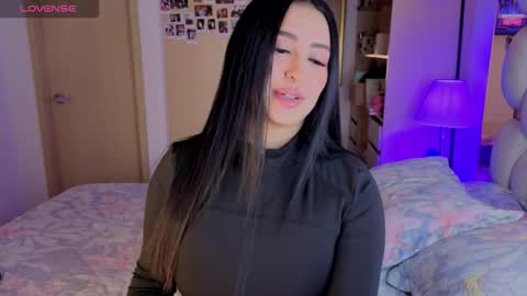 Snapshot of asshley__ chatting on 09-24-25, 10:46 Ashley online show from 09-24-25, 10:46