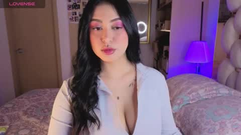 Snapshot of asshley__ chatting on 10-19-25, 09:15 Ashley online show from 10-19-25, 09:15