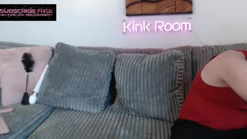 Snapshot of assleighabbott chatting on 02-14-25, 06:40 ASSleigh Abbott online show from 02-14-25, 06:40