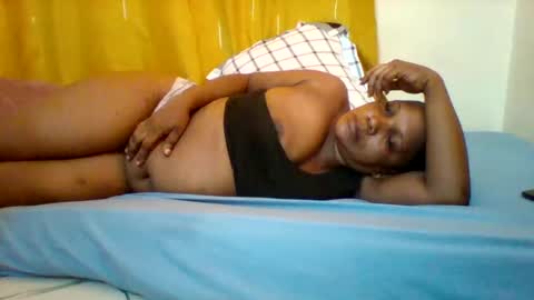 Snapshot of assqueen4 chatting on 03-10-25, 08:59 FLORAH DANIEL online show from 03-10-25, 08:59