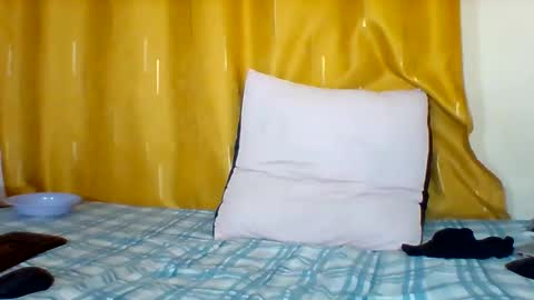 Snapshot of assqueen4 chatting on 09-19-25, 07:25 FLORAH DANIEL online show from 09-19-25, 07:25