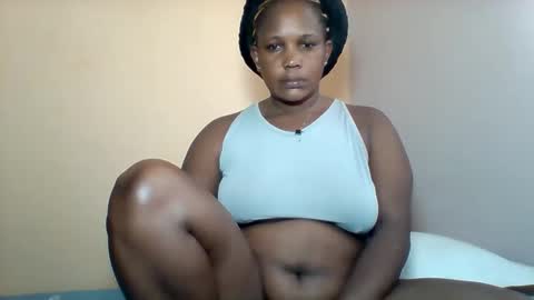 Snapshot of assqueen4 chatting on 10-02-25, 07:04 FLORAH DANIEL online show from 10-02-25, 07:04