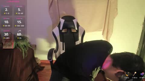 Snapshot of asta_kuro chatting on 12-14-25, 09:58 Asta Kuno online show from 12-14-25, 09:58