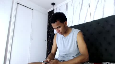 Snapshot of aston_vera chatting on 09-29-25, 03:11 Aston online show from 09-29-25, 03:11
