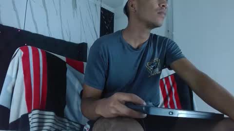 Snapshot of aston_vera chatting on 12-22-25, 12:24 Aston online show from 12-22-25, 12:24