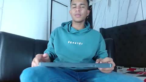 Snapshot of aston_vera chatting on 01-07-26, 04:48 Aston online show from 01-07-26, 04:48